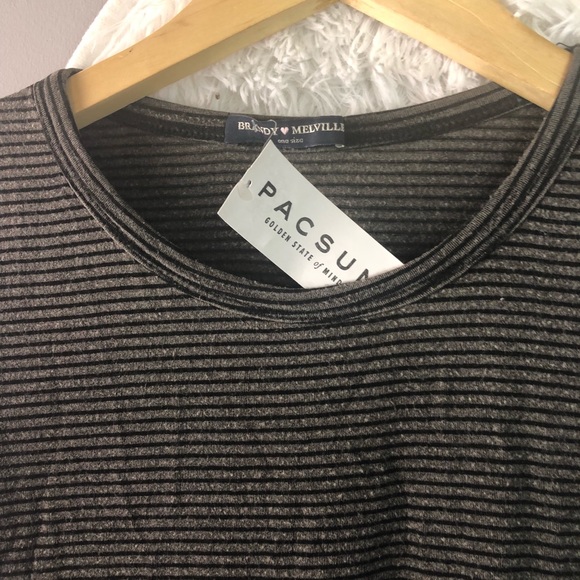 ❤️ Brandy Melville striped cropped top - Picture 2 of 6